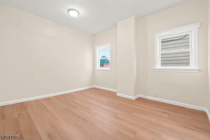 359 S 18th Street Newark NJ 07103
