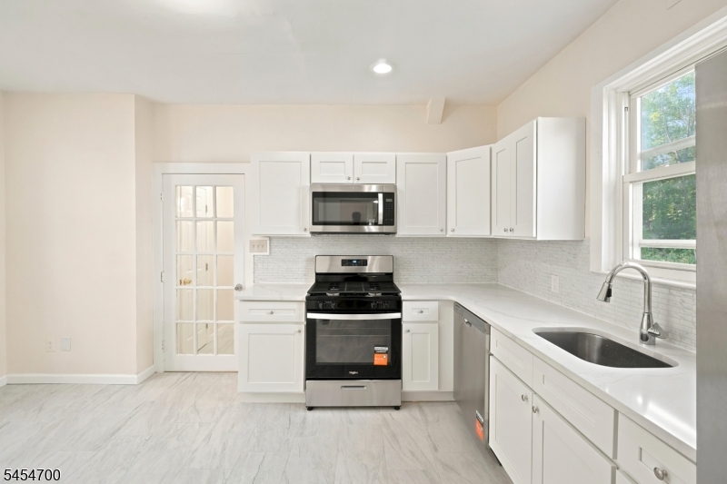359 S 18th Street Newark NJ 07103