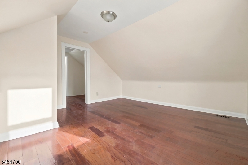 359 S 18th Street Newark NJ 07103