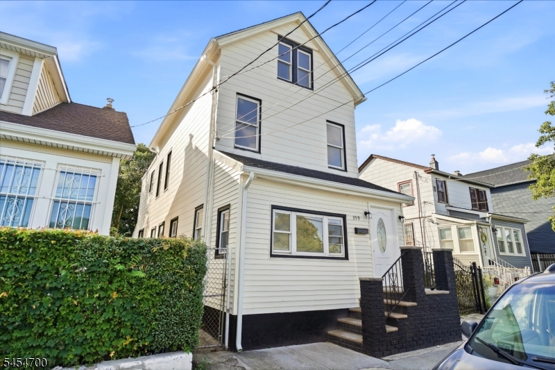 359 S 18th Street Newark NJ 07103