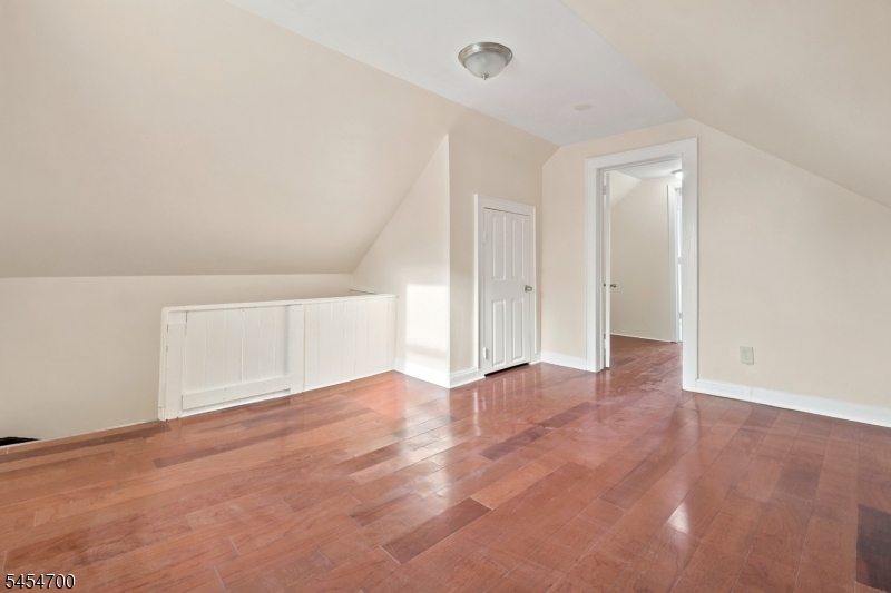 359 S 18th Street Newark NJ 07103