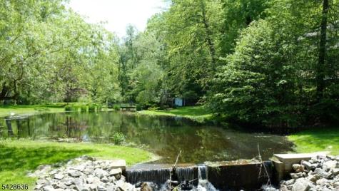 59 Green Hill Road Kinnelon NJ 07405