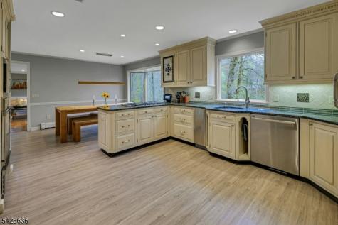 59 Green Hill Road Kinnelon NJ 07405
