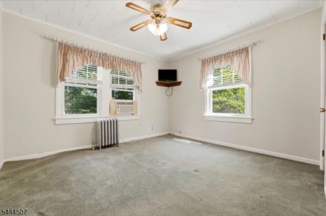 16 Arlington Avenue Caldwell Boro NJ 07006