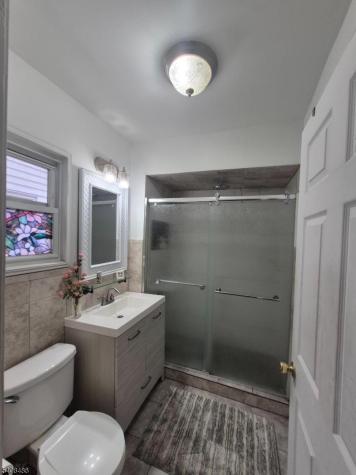 67 Marne Street Newark NJ 07105