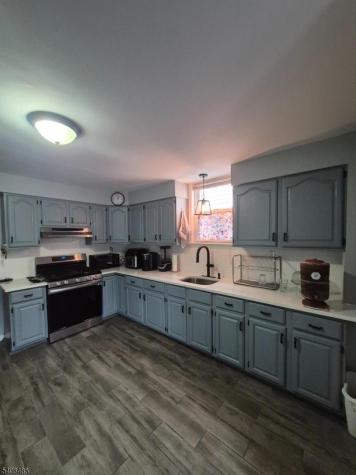 67 Marne Street Newark NJ 07105