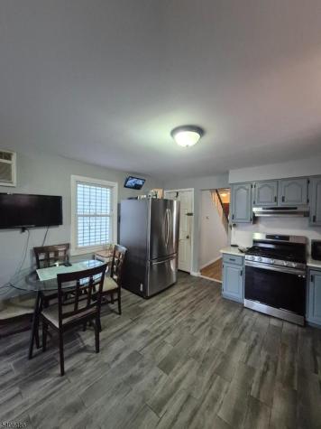 67 Marne Street Newark NJ 07105