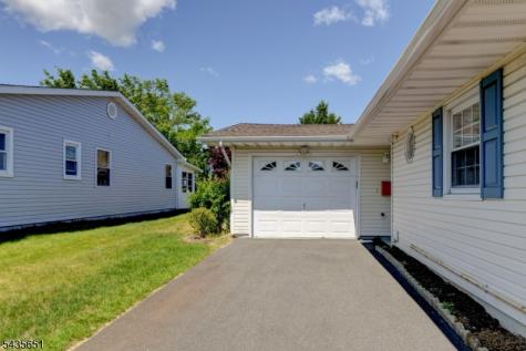 40 Sidney Court Brick NJ 08724