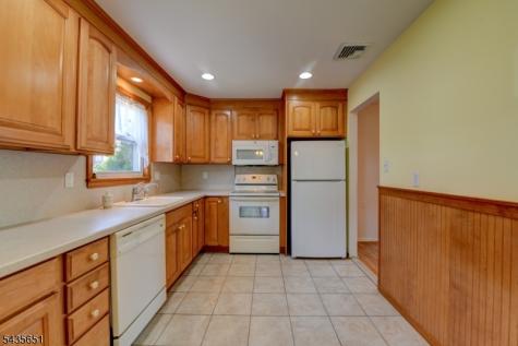 40 Sidney Court Brick NJ 08724