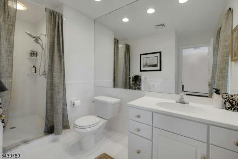 35 Ski Hill Drive Bedminster NJ 07921
