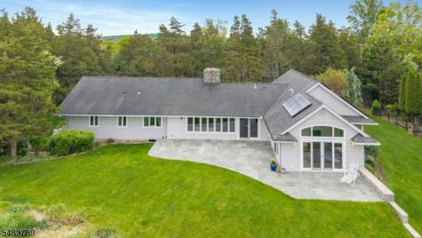 35 Ski Hill Drive Bedminster NJ 07921