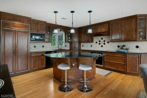 35 Ski Hill Drive Bedminster NJ 07921