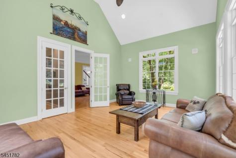 49 Parker Road Chester NJ 07930