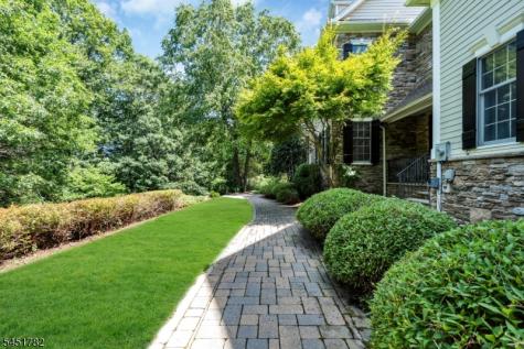 49 Parker Road Chester NJ 07930