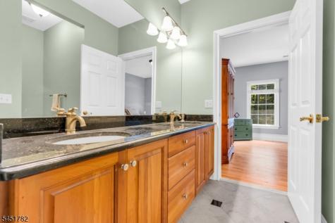 49 Parker Road Chester NJ 07930