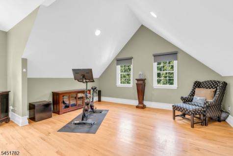 49 Parker Road Chester NJ 07930
