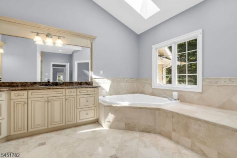 49 Parker Road Chester NJ 07930