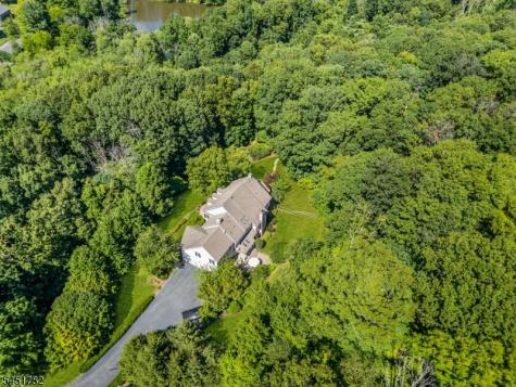 49 Parker Road Chester NJ 07930