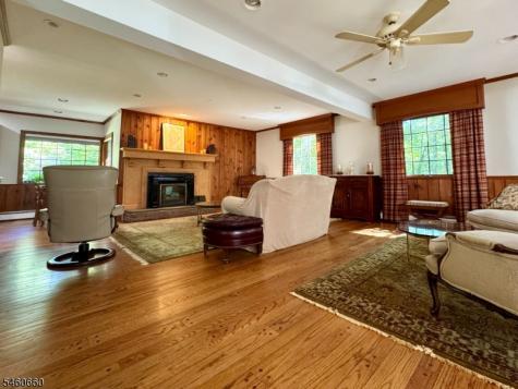 463 Laurel Lane Kinnelon NJ 07405