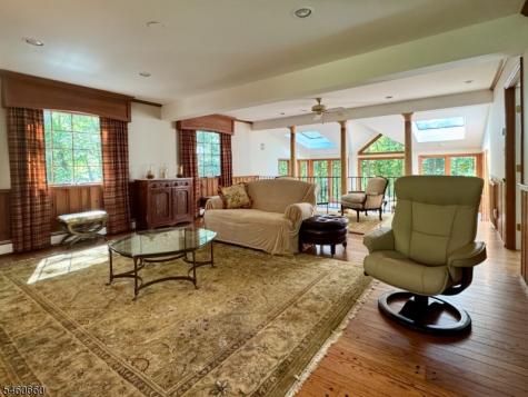 463 Laurel Lane Kinnelon NJ 07405
