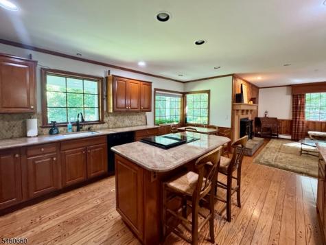 463 Laurel Lane Kinnelon NJ 07405