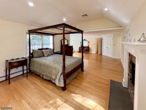 463 Laurel Lane Kinnelon NJ 07405
