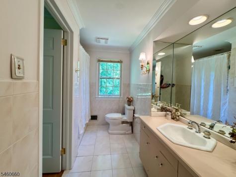 463 Laurel Lane Kinnelon NJ 07405