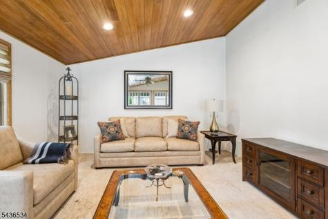 106 Salter Street Springfield NJ 07081