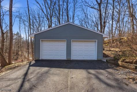 25 County Road 521 Hampton NJ 07860