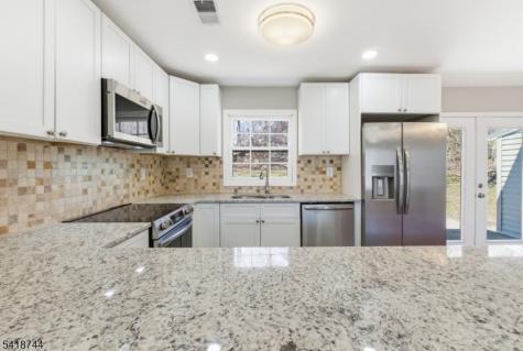 25 County Road 521 Hampton NJ 07860