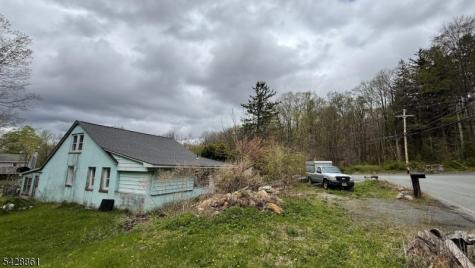 2 Lake Stockholm Terrace Jefferson NJ 07460