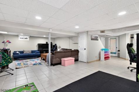 43 Buttonwood Drive Sayreville NJ 08859