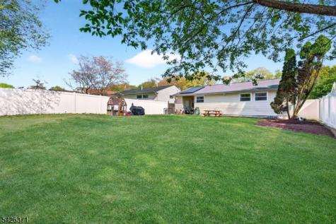 43 Buttonwood Drive Sayreville NJ 08859