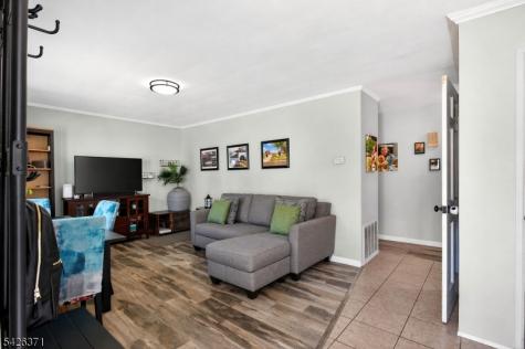 43 Buttonwood Drive Sayreville NJ 08859