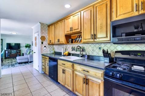 43 Buttonwood Drive Sayreville NJ 08859