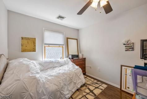 530 5TH Avenue Lyndhurst NJ 07071
