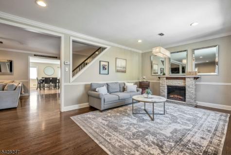 530 5TH Avenue Lyndhurst NJ 07071