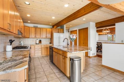 84 Stony Brook Road East Amwell NJ 08525