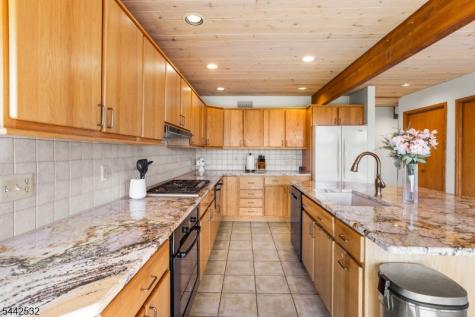 84 Stony Brook Road East Amwell NJ 08525