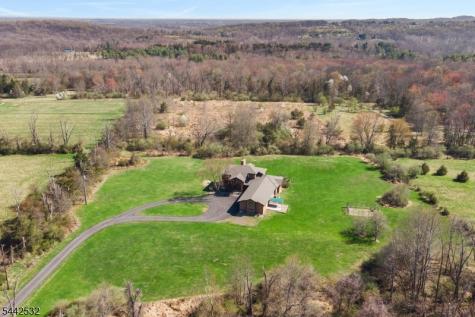 84 Stony Brook Road East Amwell NJ 08525