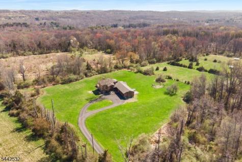 84 Stony Brook Road East Amwell NJ 08525