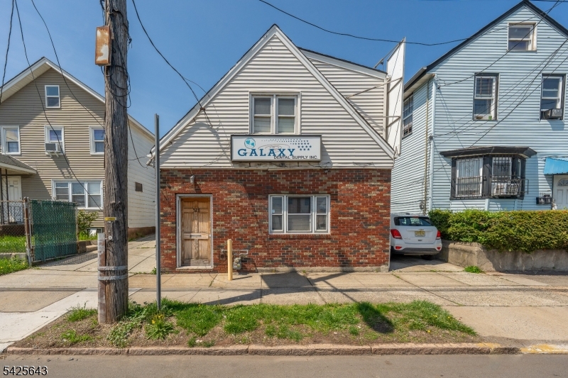 528 Spring Street Elizabeth NJ 07201