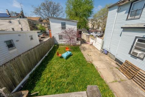528 Spring Street Elizabeth NJ 07201