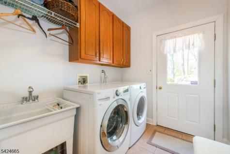 32 Independence Drive Bernards NJ 07920