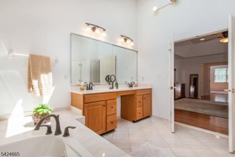 32 Independence Drive Bernards NJ 07920