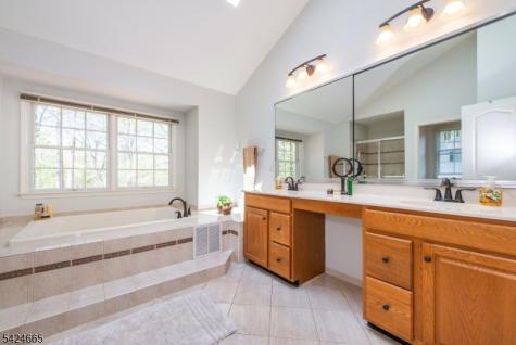32 Independence Drive Bernards NJ 07920