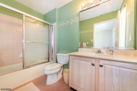 32 Independence Drive Bernards NJ 07920