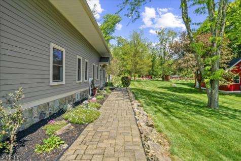 307 County Road 579 Bethlehem NJ 08802