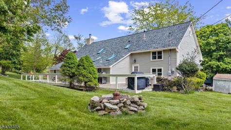 307 County Road 579 Bethlehem NJ 08802