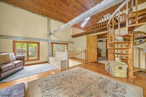 307 County Road 579 Bethlehem NJ 08802